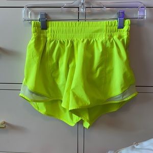 Lululemon size 4 tall neon yellow hotty hots